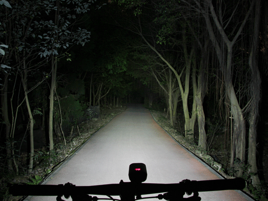 Ravemen PR1400 akkumulátoros első lámpa