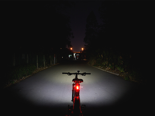 Ravemen PR2400 akkumulátoros első lámpa