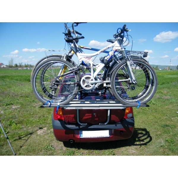 Menabo Steel Bike 3 kerékpárszállító hátsó ajtóra