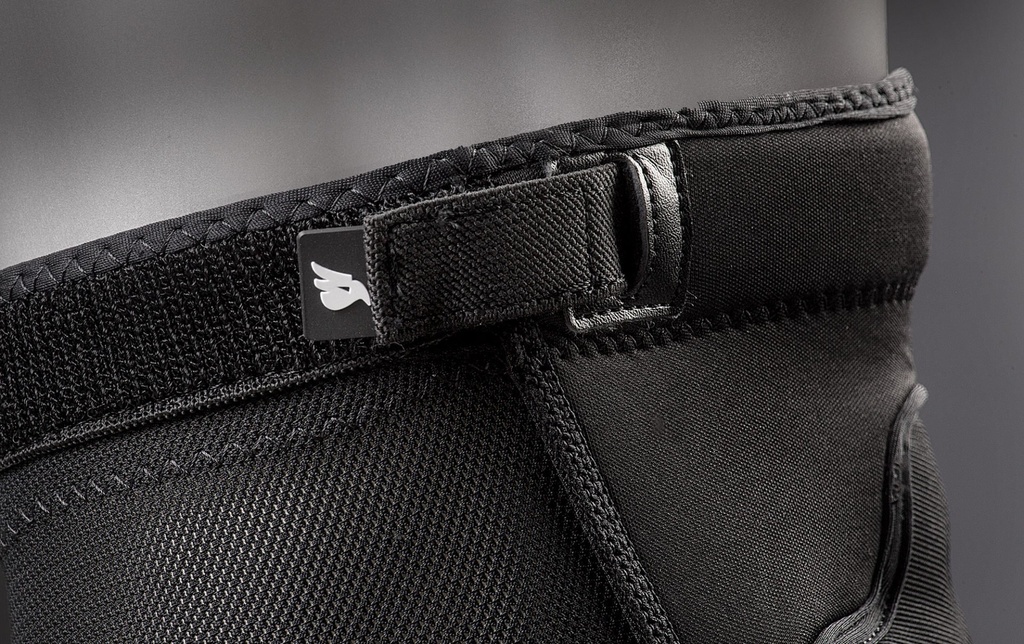 Bluegrass Solid könyökvédő [M]