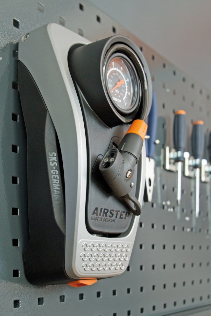 SKS-Germany Airstep lábpumpa [fekete-szürke]