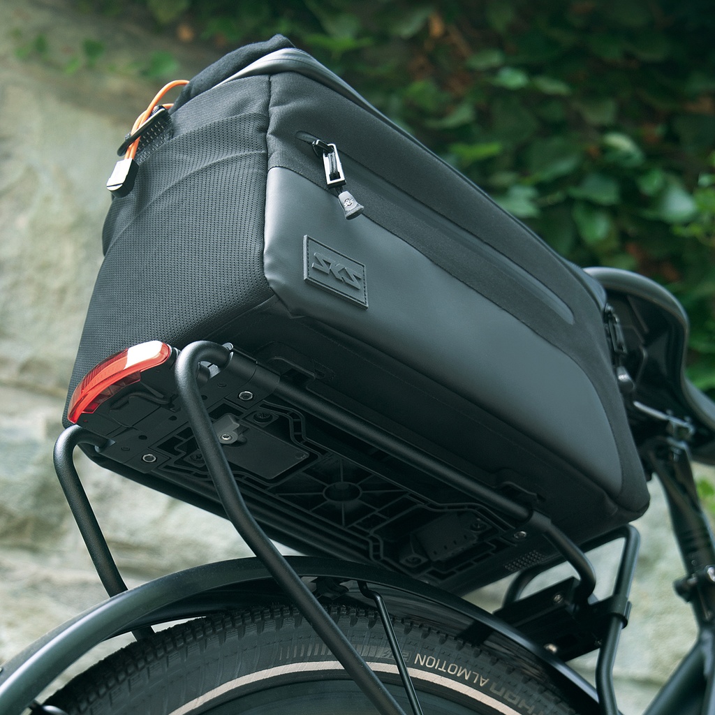 SKS-Germany Infinity Urban Trunkbag kompakt táska csomagtartó tetejére [fekete]