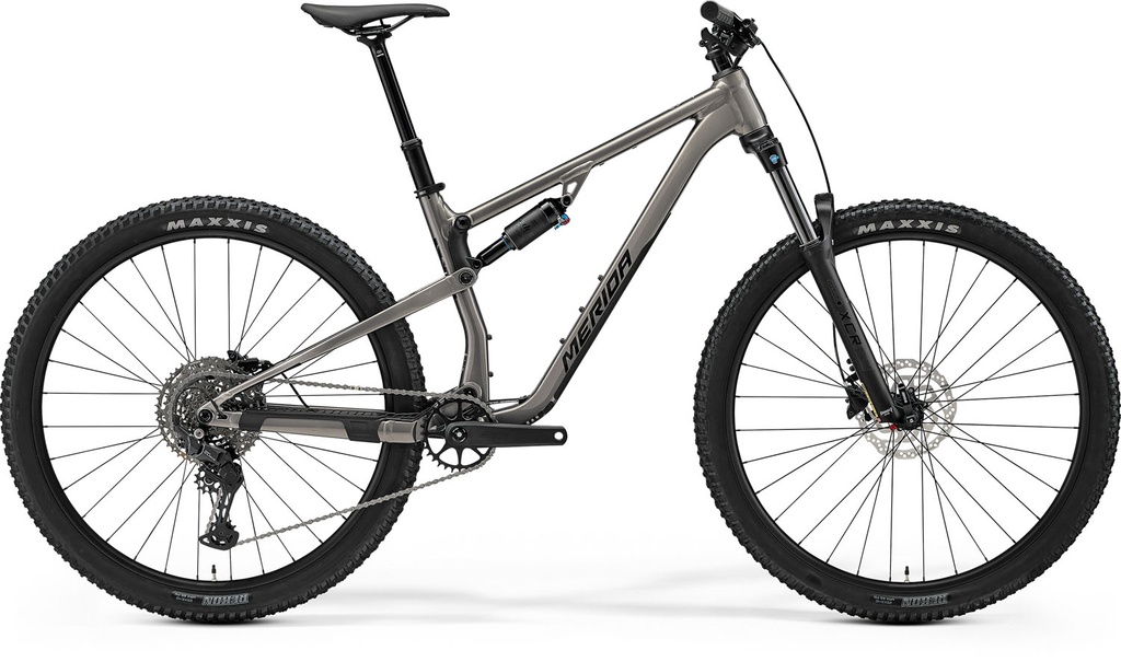 MERIDA ONE-TWENTY 300 L SZÜRKE (FEKETE)
